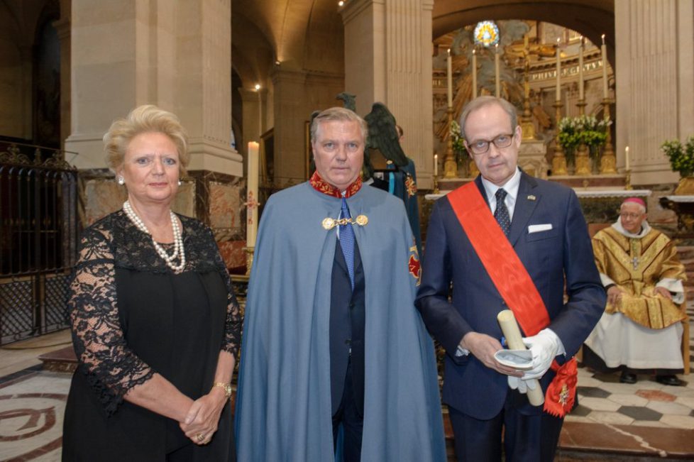 Le comte et la comtesse de Paris reçus dans l’Ordre Constantinien de Saint-Georges