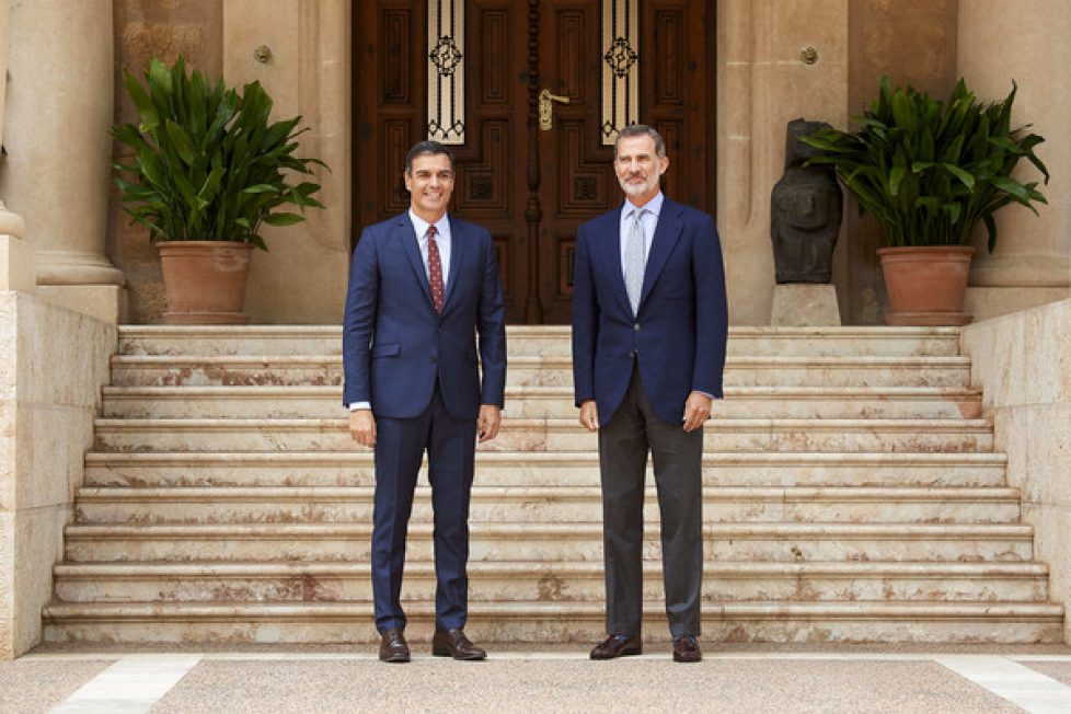 King+Felipe+VI+Spain+Receives+Prime+Minister+IUTNvR4gu3al