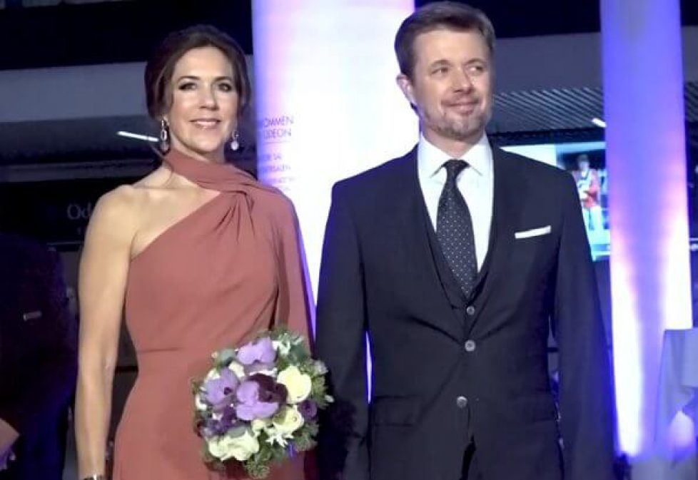 Crown-Princess-Mary-wore-a-pink-gown-by-Danish-fashion-designer-Soeren-le-Schmidt-6