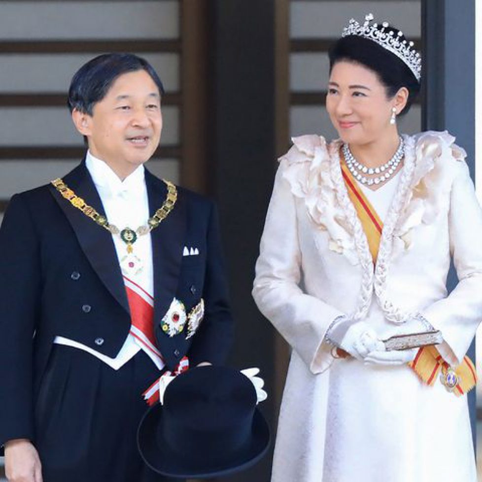 queen-elizabeth-emperor-naruhito-empress-masako-1579012799