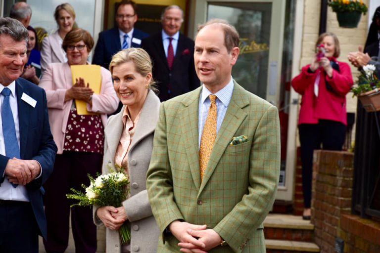 Le comte et la comtesse de Wessex à Mersea Island Noblesse & Royautés