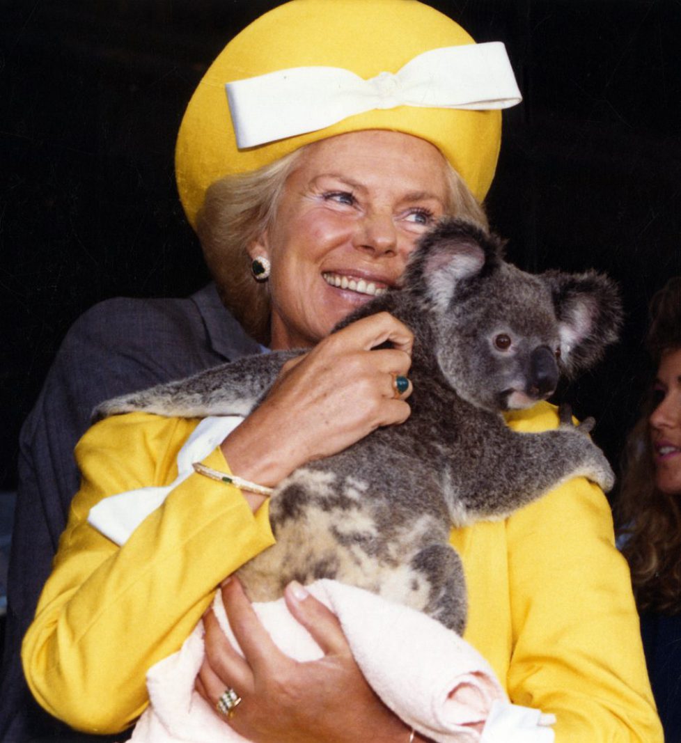 The_Duchess_of_Kent_with_koala_(cropped)