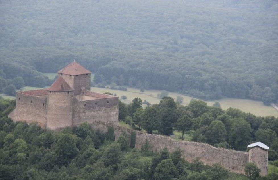 Un siecle de chateaux en jouets : Exposition a Amberieu en Bugey