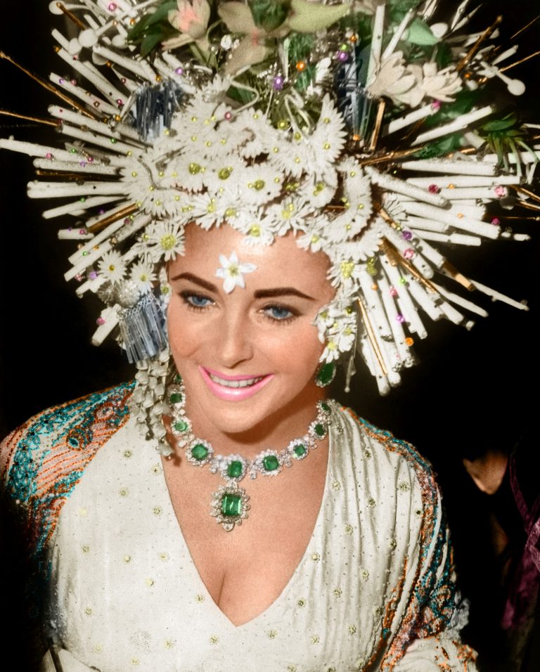 Les émeraudes de Dame Elizabeth Taylor – Noblesse & Royautés