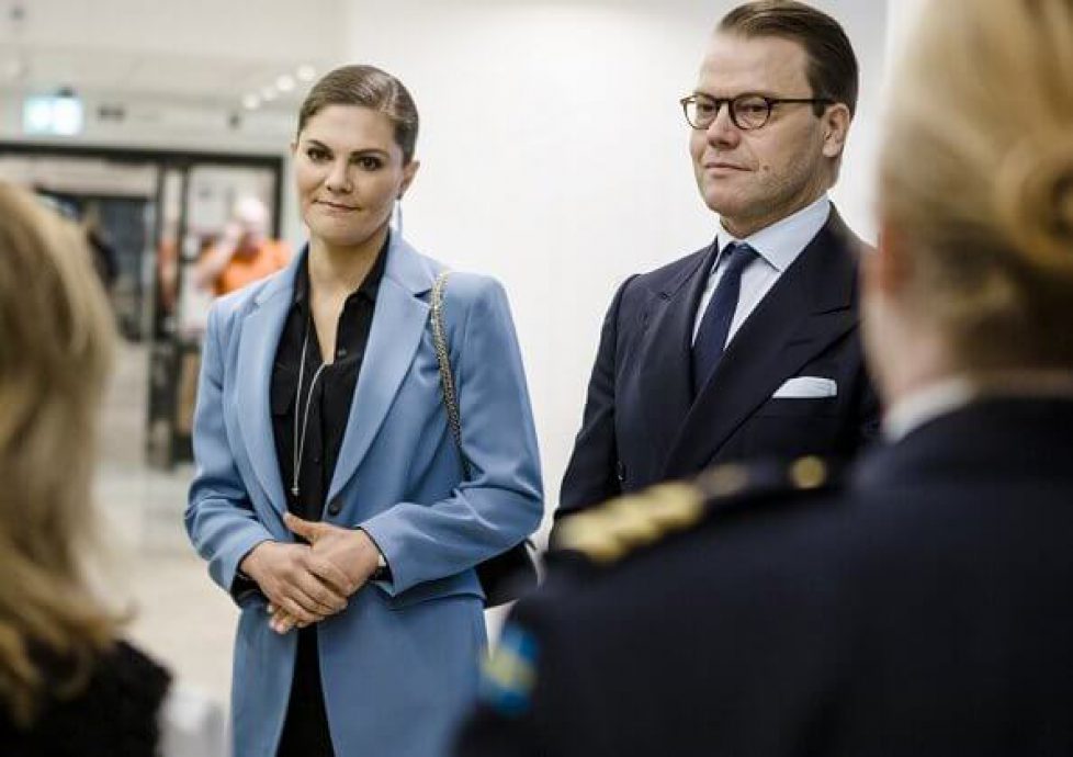 Crown-Princess-Victoria-in-Tiger-of-Sweden-Narina-Blazer-4