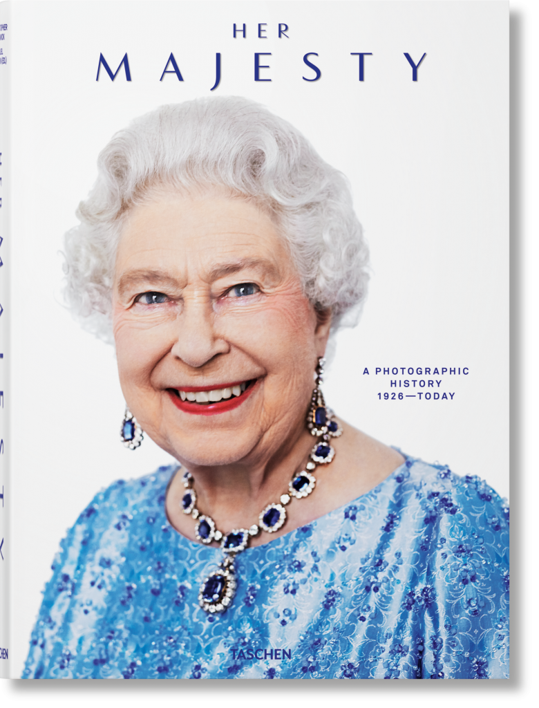 Her Majesty Is Busy Livre-album « Her Majesty. A Photographic History 1926–Today