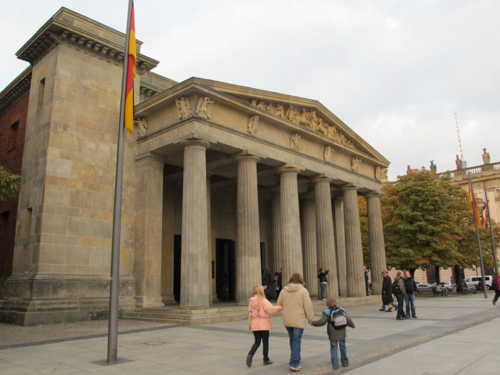 00230 Berlin Neue Wache 12.10.10