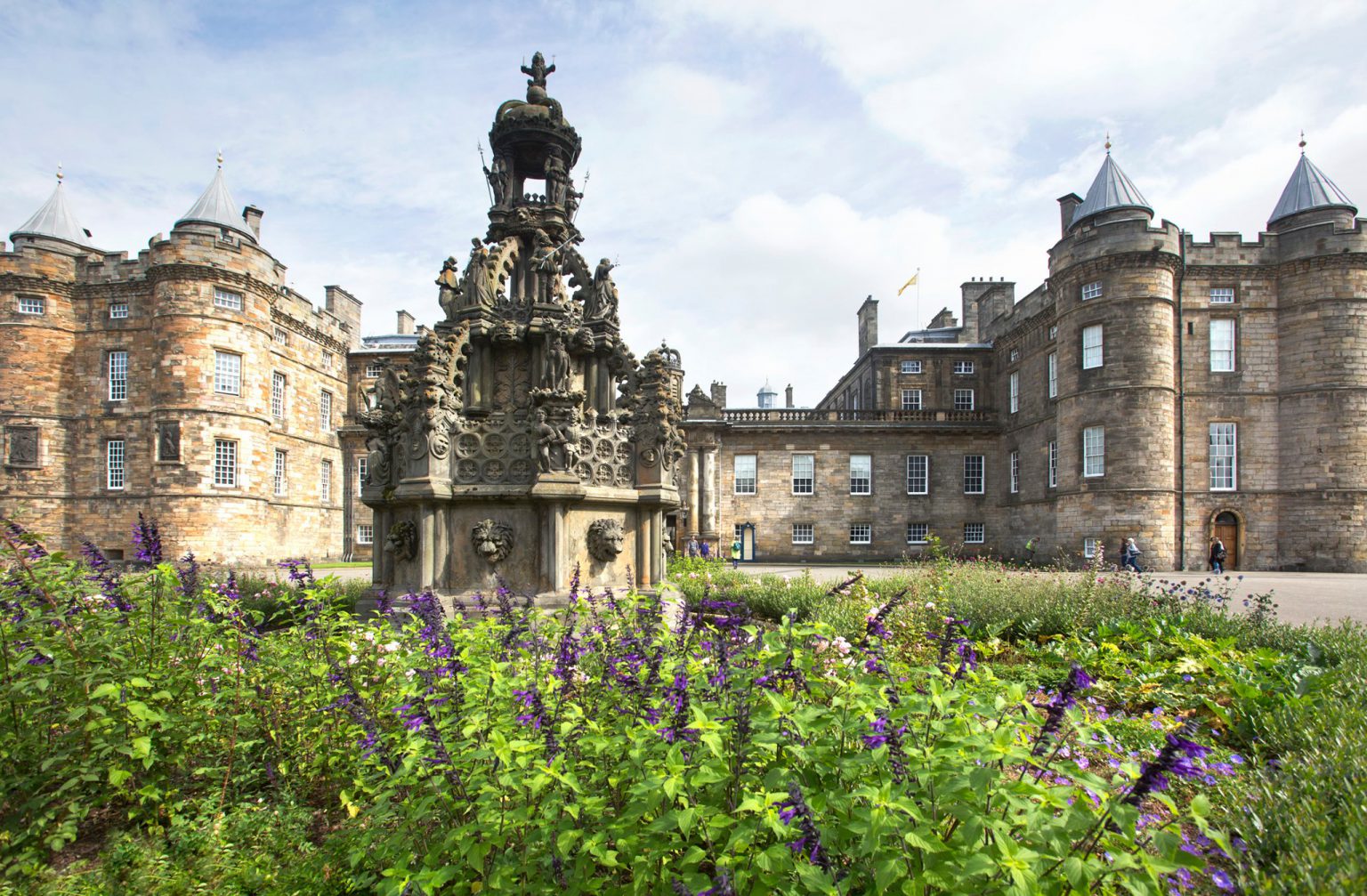 Nouveau jardin public à Holyroodhouse Noblesse & Royautés
