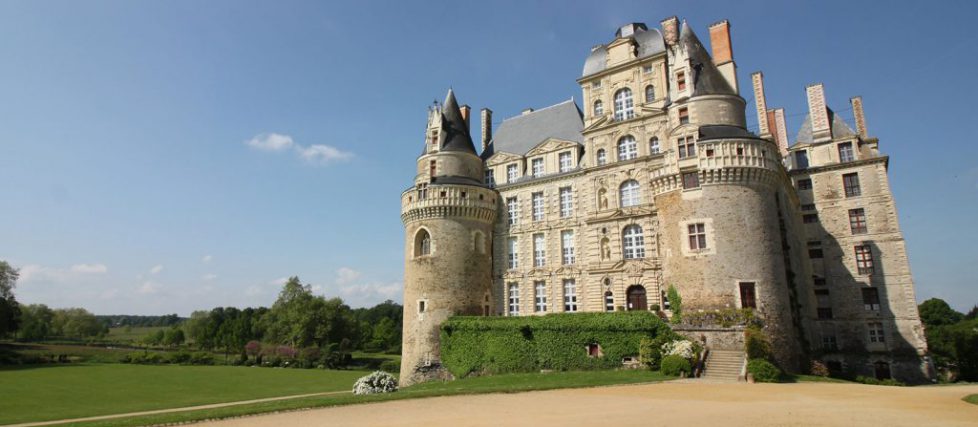 chateau-brissac-facade-est