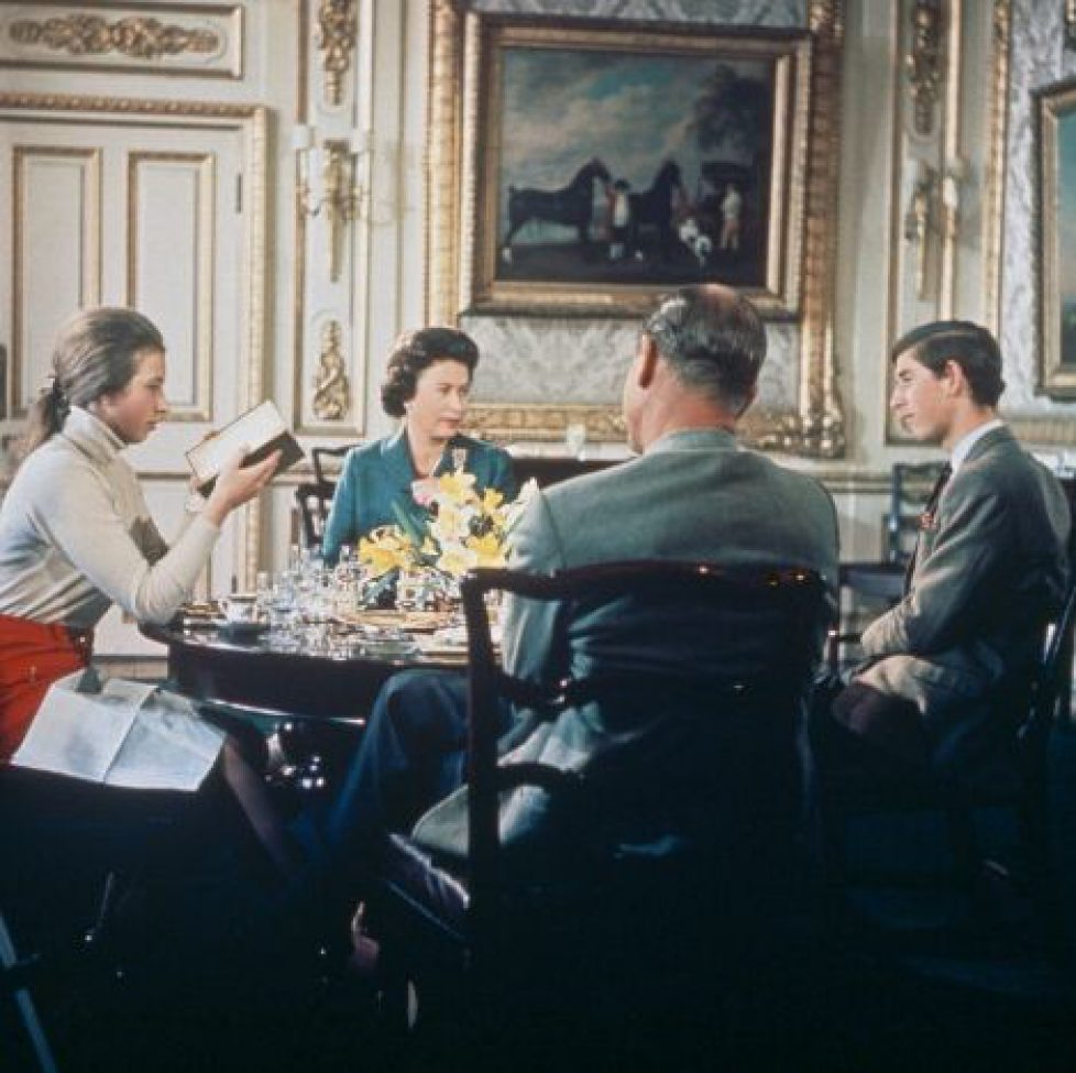 queen-elizabeth-ii-lunches-with-prince-philip-and-their-news-photo-1572888483