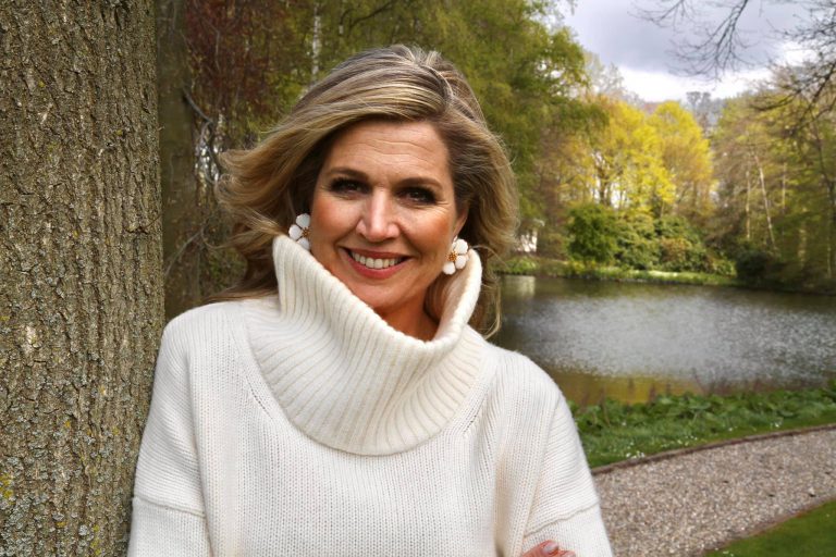 Reine Maxima 50 Ans Portraits officiels de la reine Maxima pour ses 50 ans – Noblesse