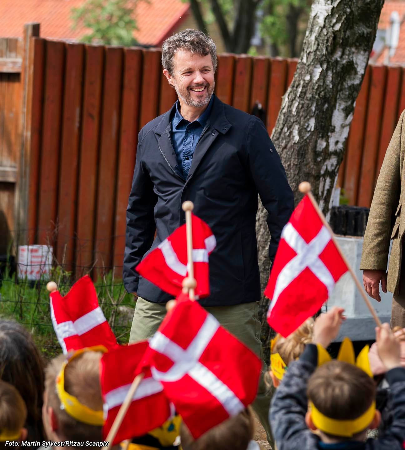 Frederik de Danemark plantation d’arbres Noblesse & Royautés