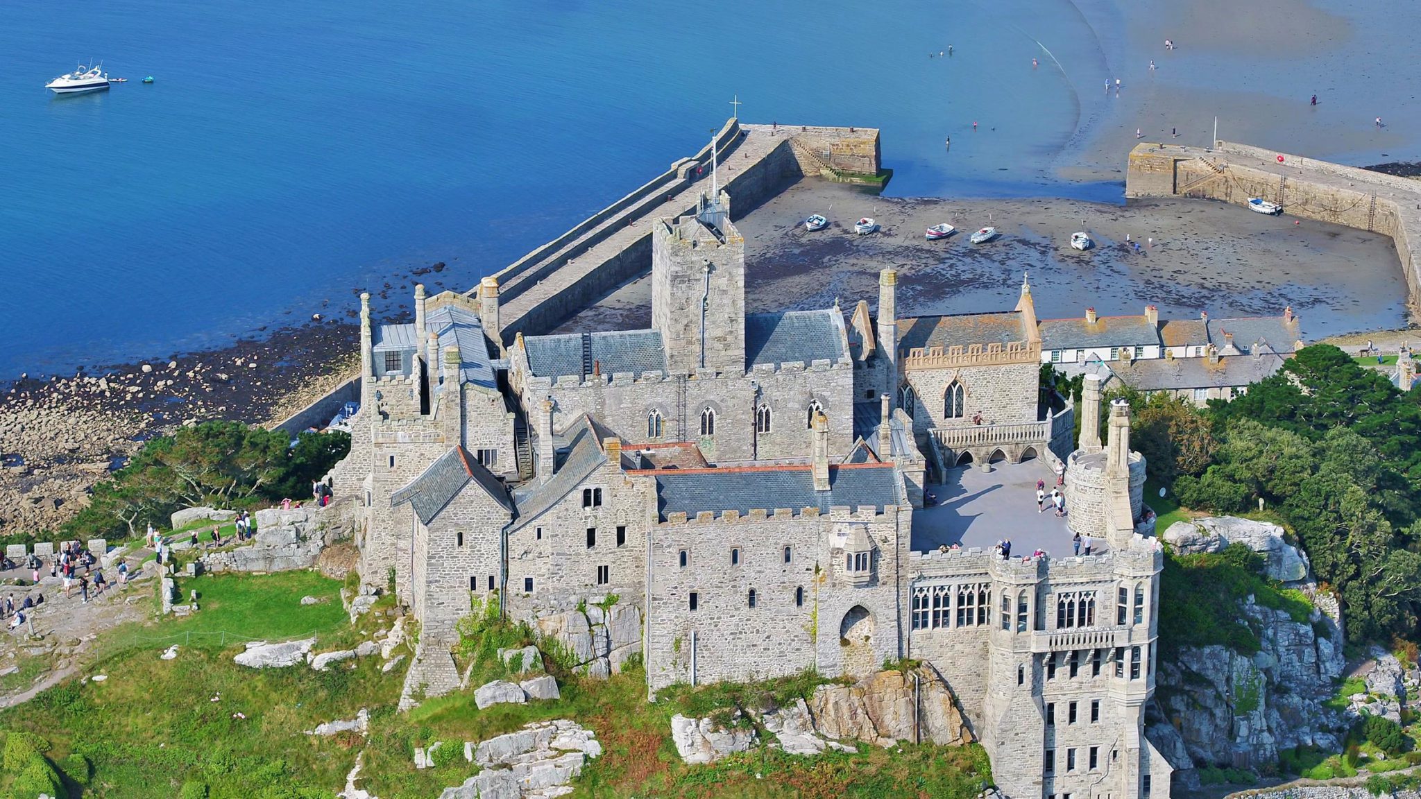 Le château de St Michael’s Mount Noblesse & Royautés Le château de St Michael’s Mount Noblesse & Royautés