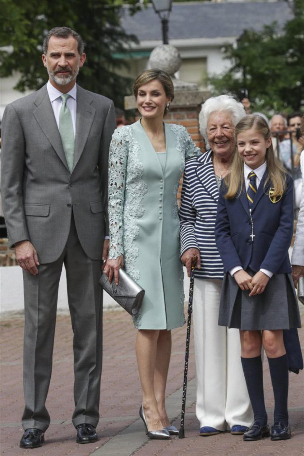 menchu-alvarez-valle-familia-letizia-7_40fa77c1_800x1200