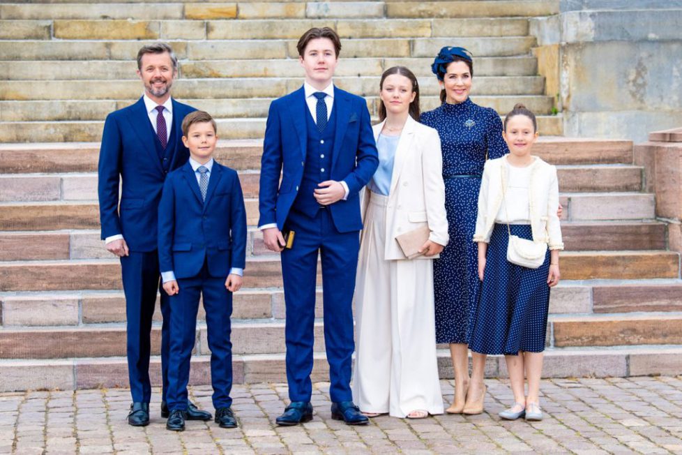 famille-heritiere-bleue-confirmation-prince-christian