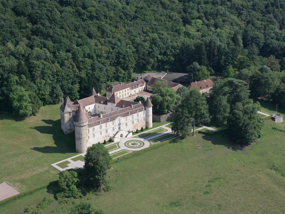 vue-aerienne-chateau-de-bazoches-copyright