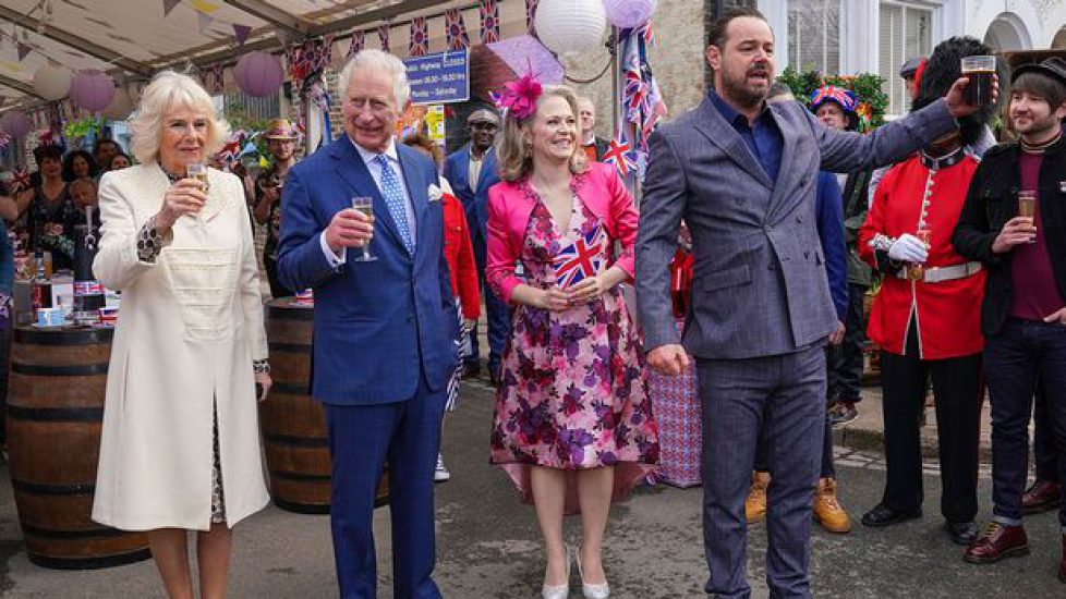 0_EMB-10PM-EastEnders-to-close-Platinum-Jubilee-episode-with-royal-theme-tune