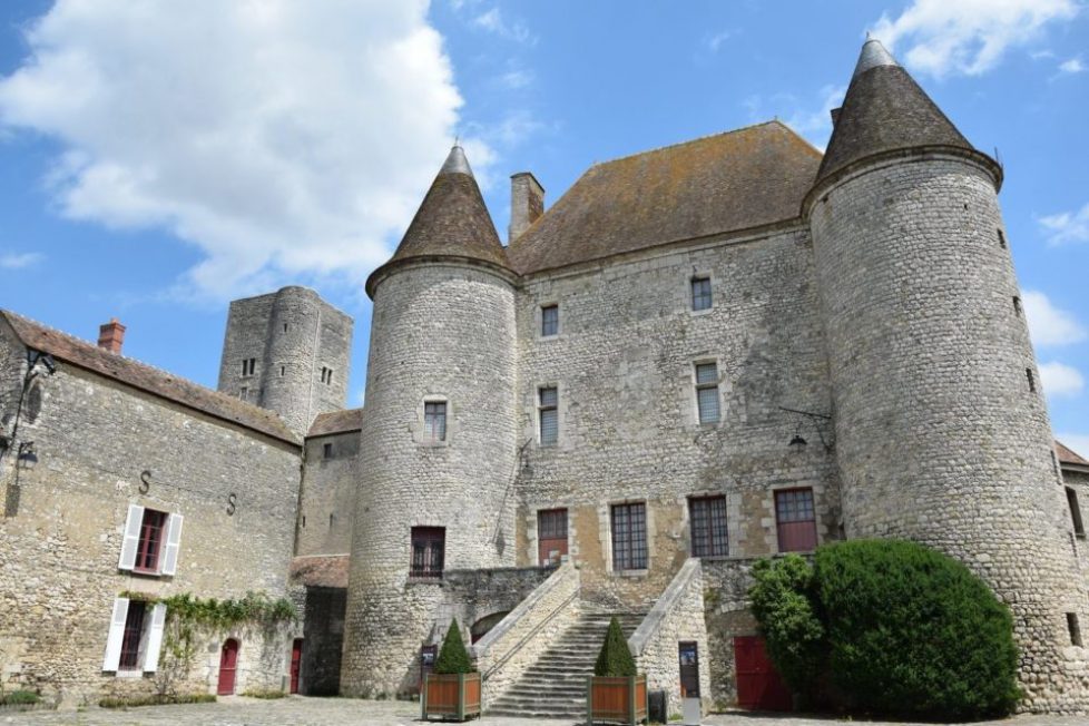 chateau de nemours.2