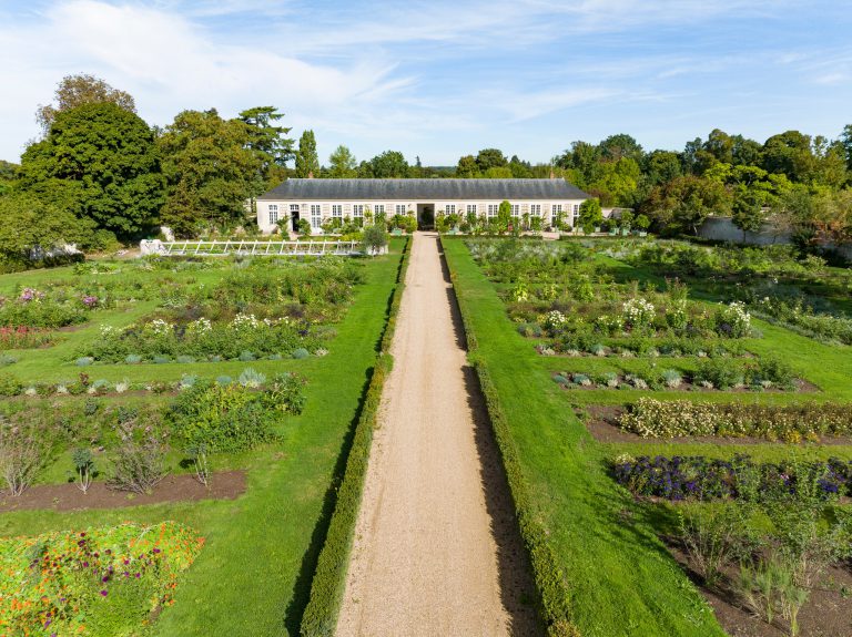 Prochaine ouverture du Jardin du Parfumeur à Versailles Noblesse