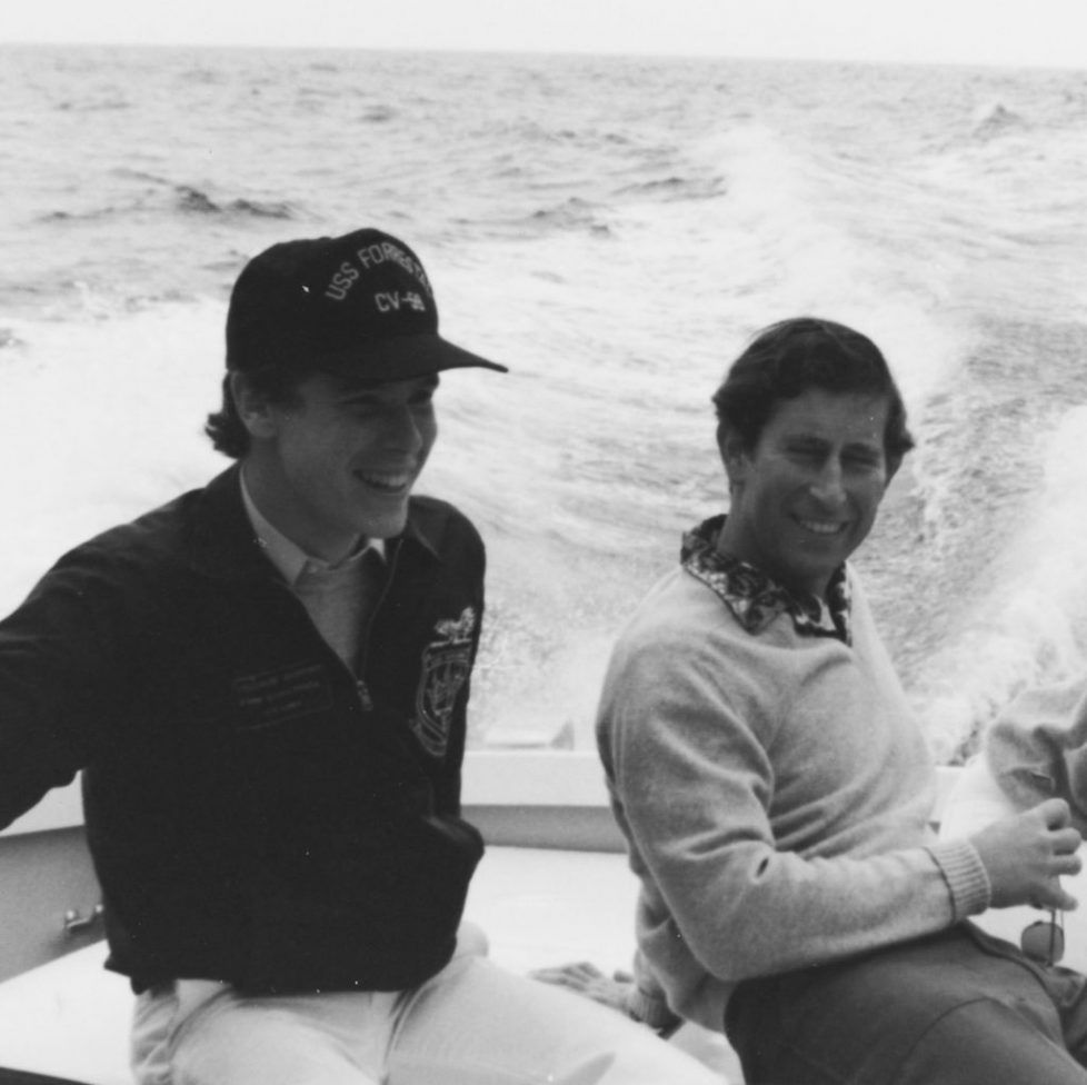 Prince Albert et le Prince Charles sur un Cris-Craft en baie de Monaco 29 avril 1977 - G. Lukomski Archives Palais princier