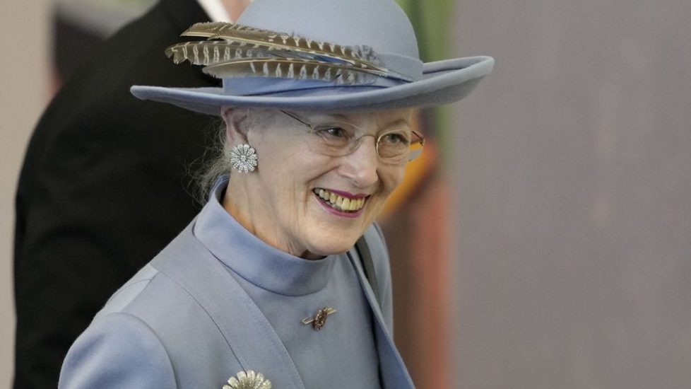 la-reine-margrethe-ii-du-danemark-arrive-au-parlement-pour-les-ceremonies-de-ses-cinquante-ans-de-regne-le-14-janvier-2022-a-copenhague_6337550