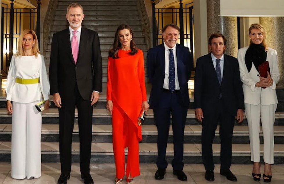 queen-letizia-in-zara-outfit-2