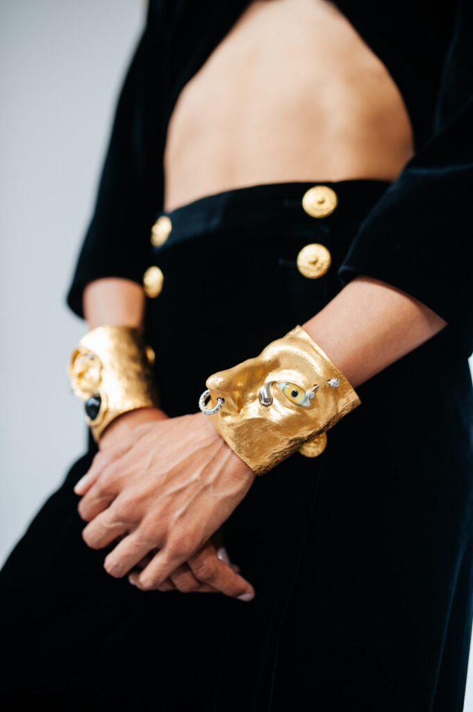 Les Bijoux Surr alistes De Schiaparelli Noblesse Royaut s