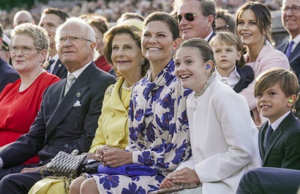 the-royal-family-9 the-royal-family-9