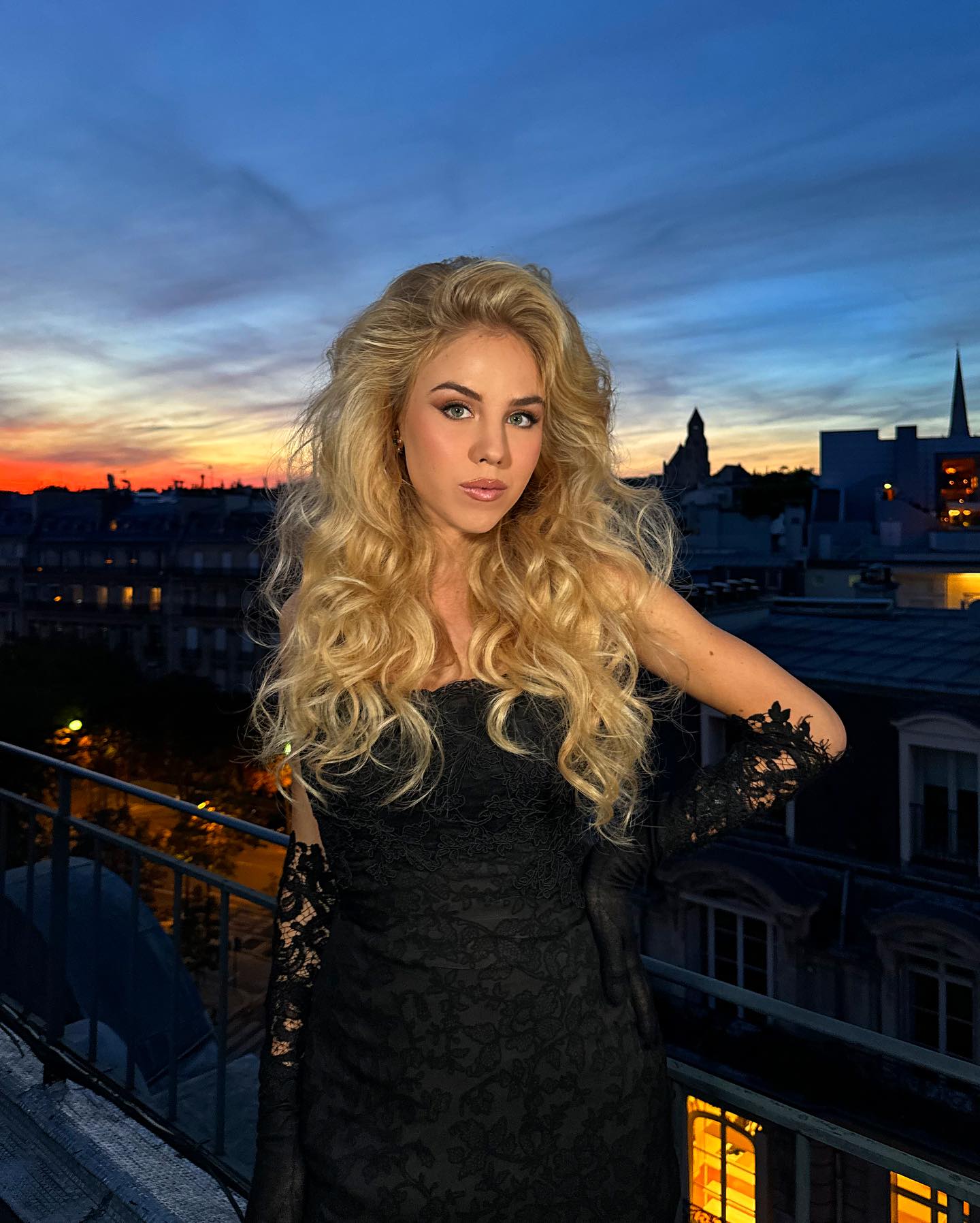 Carolina Samani:  Must See Instagram Photos & Videos - h3zx0oi