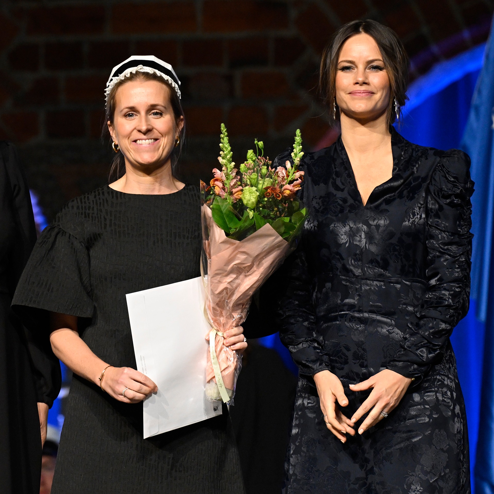 Sofia de Suède remise de diplômes Noblesse & Royautés
