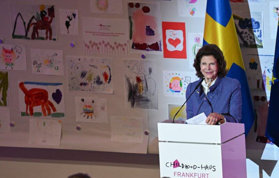 queen-silvia-5