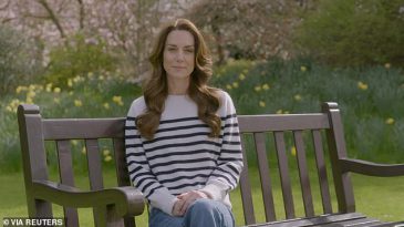 82792523-13229769-In_an_unprecedented_video_message_the_Princess_of_Wales_announce-a-1_1711152753721 82792523-13229769-In_an_unprecedented_video_message_the_Princess_of_Wales_announce-a-1_1711152753721
