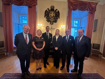 5cee47c3-3ed2-410a-8cca-e9ed6d60559e