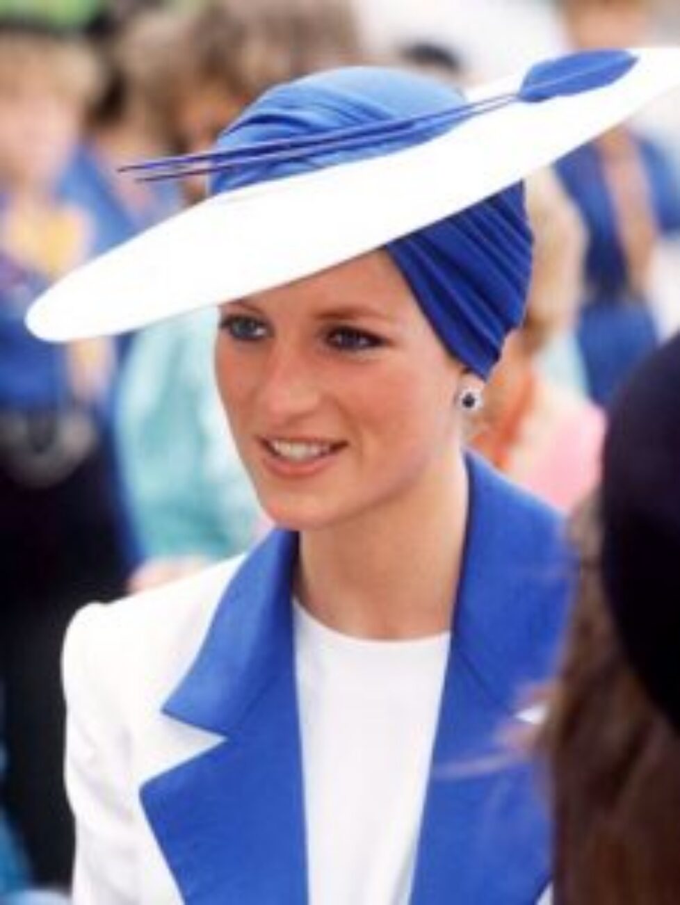 Les boucles d&rsquo;oreilles en saphirs et diamants de la princesse Diana