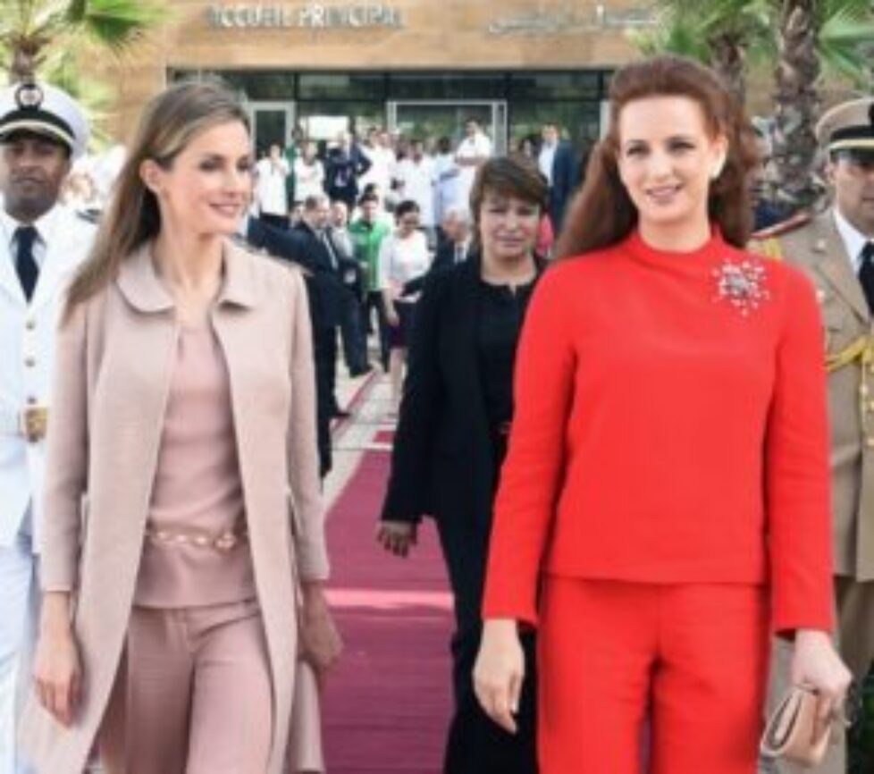 Letizia et Salma vistent un centre d&rsquo;oncologie à Rabat