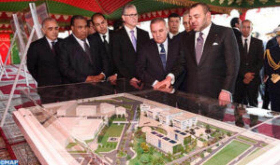sm_le_roi_pose_la_premiere_pierre_de_luniversite_mohammed_vi_des_sciences_de_la_sante_de_casablanca_m