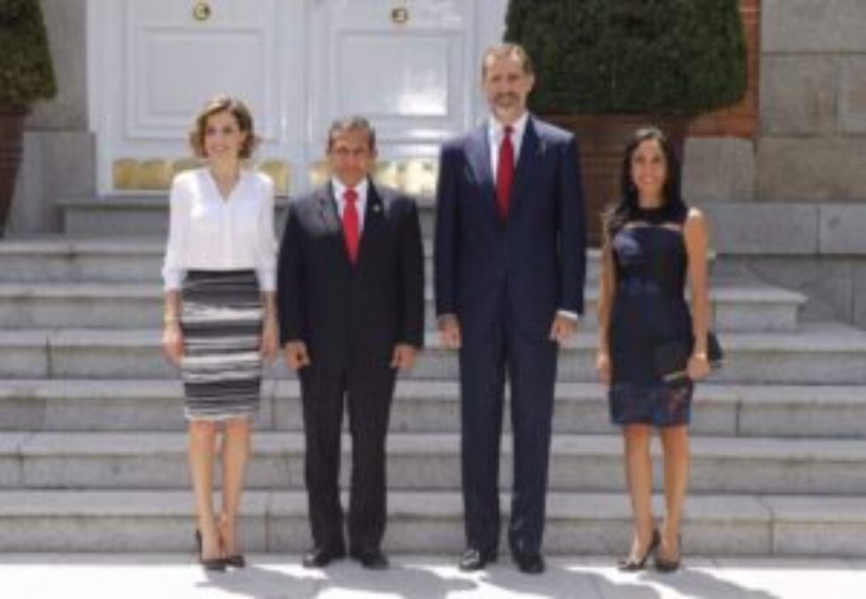 peru_encuentro_almuerzo_reyes_20150707_04
