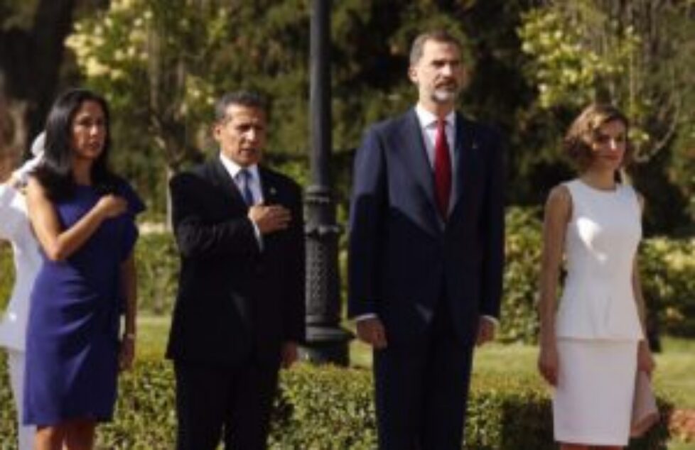 peru_recibimiento_reyes_20150707_04