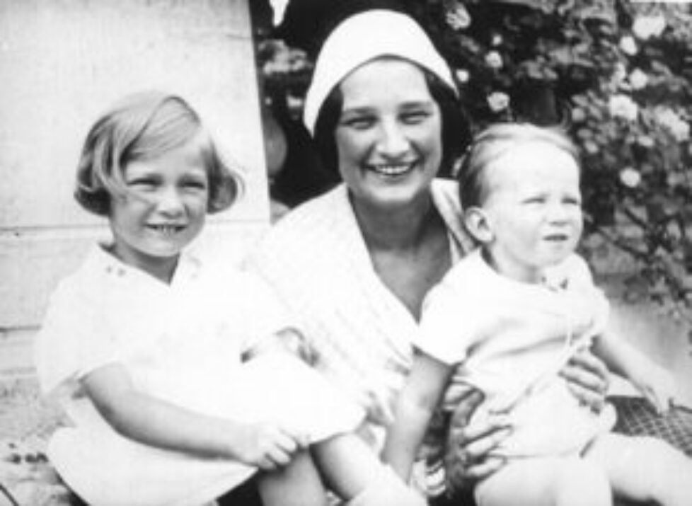 HRL-628309  Astrid  1926