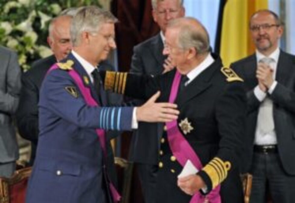 king-albert-ii-r-and-prince-philippe-l-during-the-abdication-ceremony-at-the-royal-palace-on-sunday-in-brussels-photo-getty-images-1156462-130721-philippe-bcol-11a-photoblog600