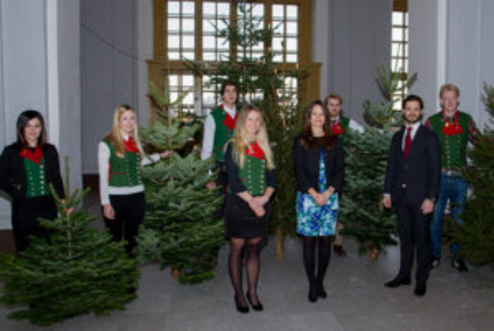 151216+PRP+Julgransöverlämning+foto+H+Garlöv+039