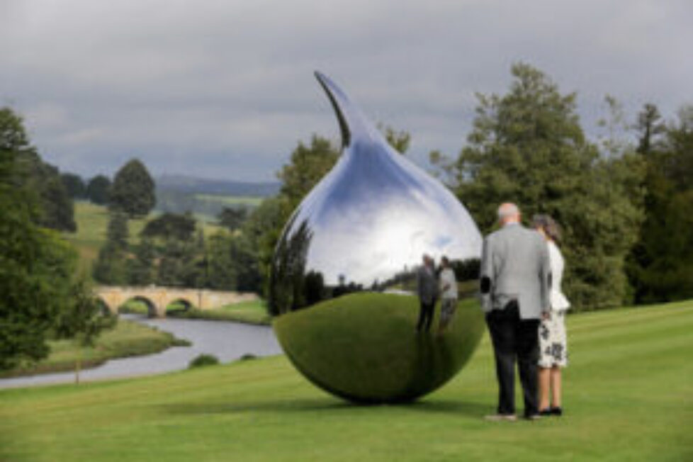 sothebybeyondlimitsmonumentaloutdoorsculpturemqpfgp3a-qfl