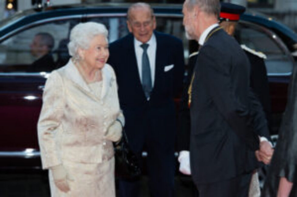 queendukeedinburghattendawardsceremonyfbfdnxumjcml