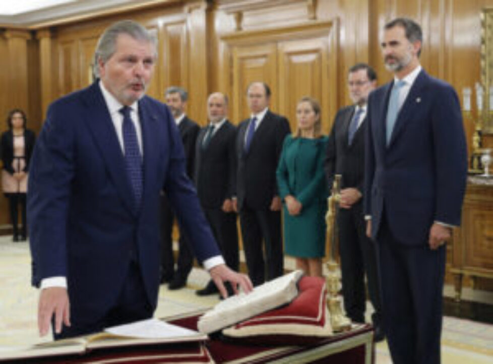 presentationrajoynewgovernmentzarzuela3mxpwfgo3y8l