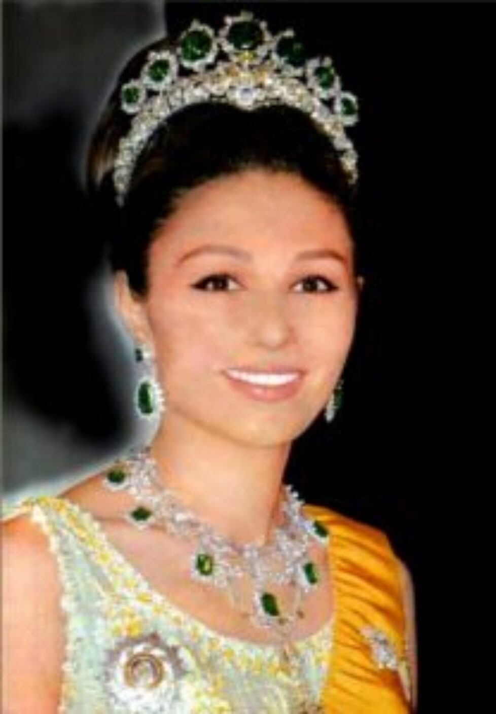 72thetirara-H_I_M_EmpressFarahPahlaviofIran,néeDibaempress1967ThaiSVStateBanquet-EmpressFara1