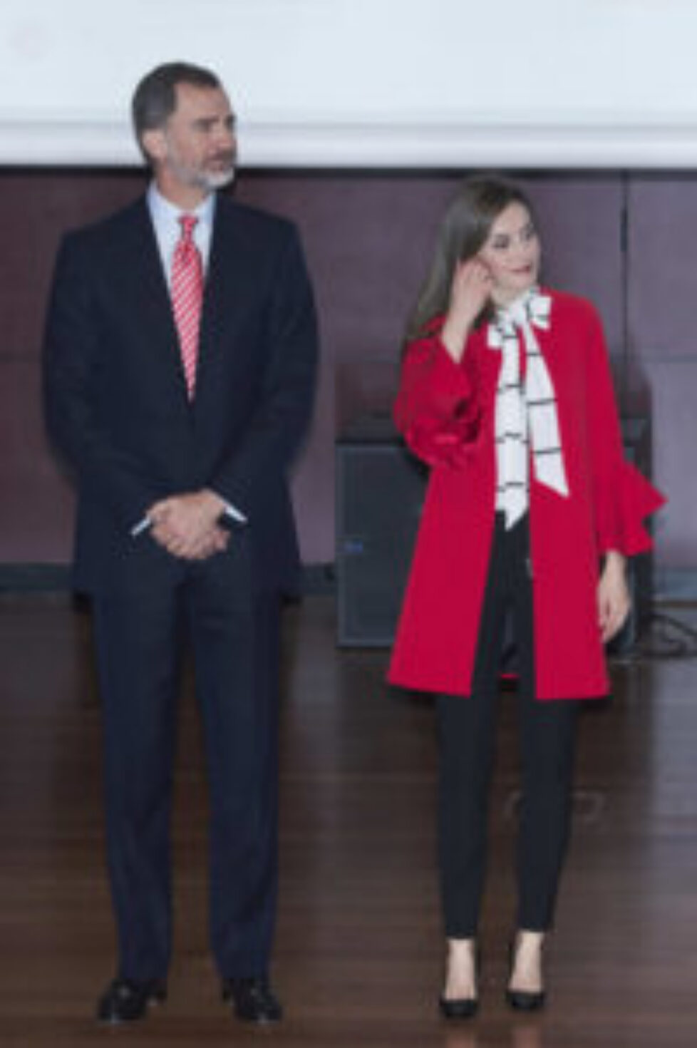 Spanish+Royals+Deliver+Acreditations+New+Spain+_jGJoqMdACzl