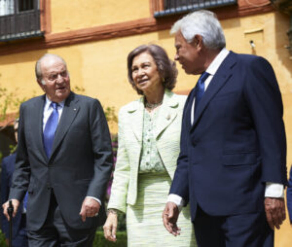 King+Juan+Carlos+Queen+Sofia+Attends+25th+ChLFDuVanUrl
