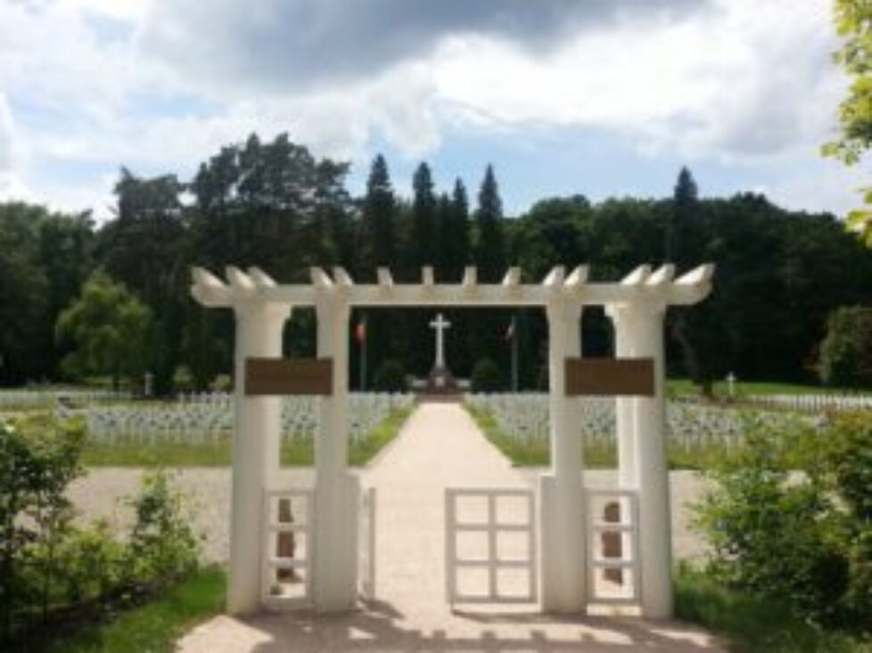 01 Cimetière entrée