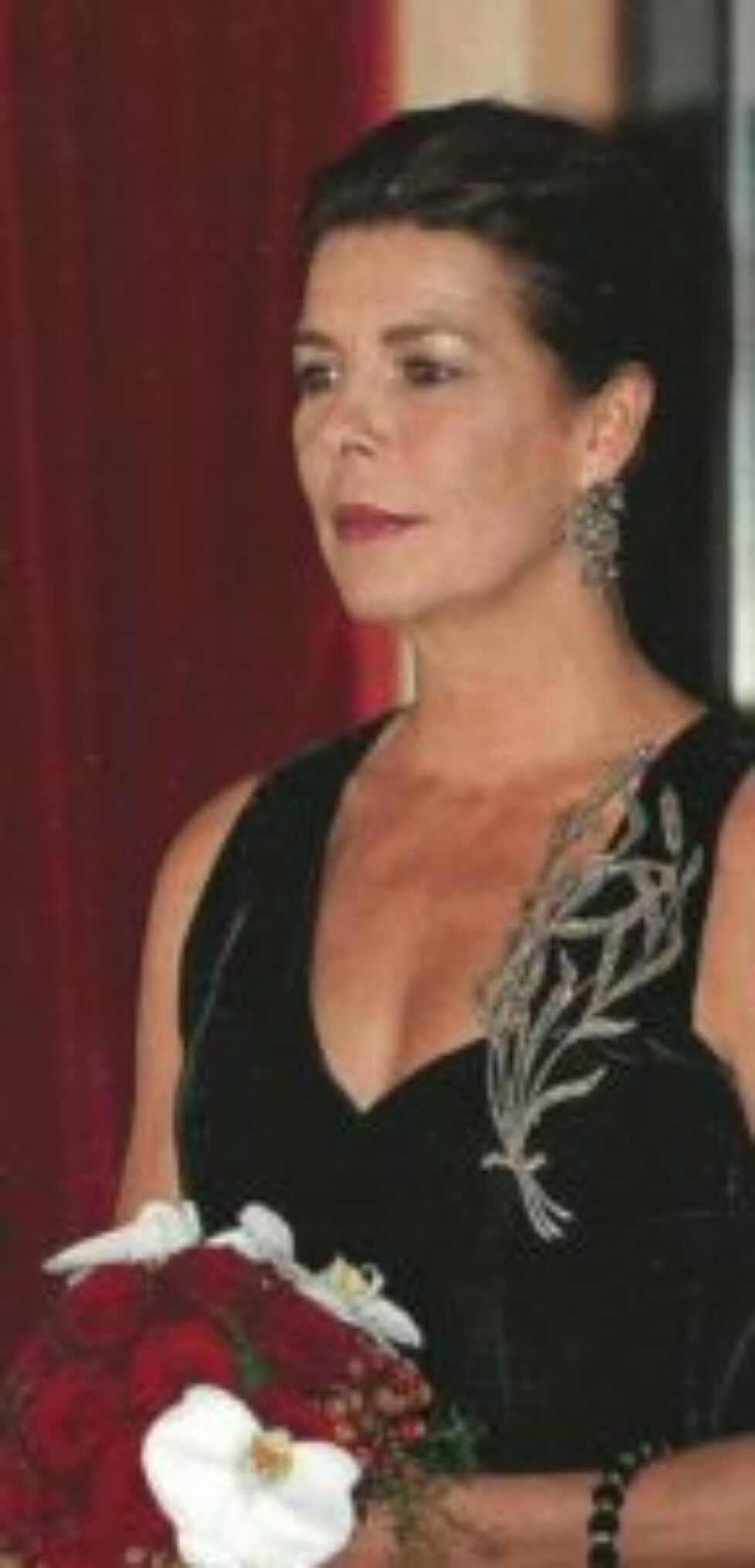 Mon-CarolineFloralEarrings0320-11-2010Fecirctenationale_zps373edf8b