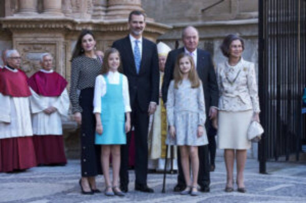 Spanish+Royals+Attend+Easter+Mass+Palma+de+T61--0BWKE6l